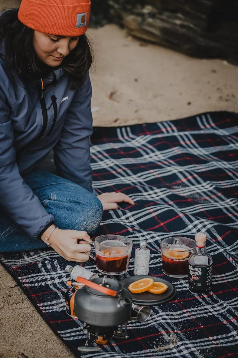 Talonmore and Wavelength’s ‘TalonWave Wine’: A Festive Non-Alcoholic Blend for National Hiking Day