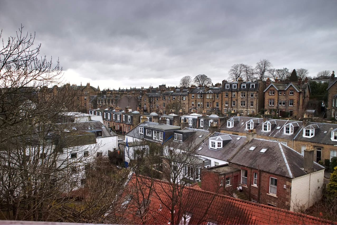 Edinburgh Approves Record Housing Investment in £1.6bn Budget Deal