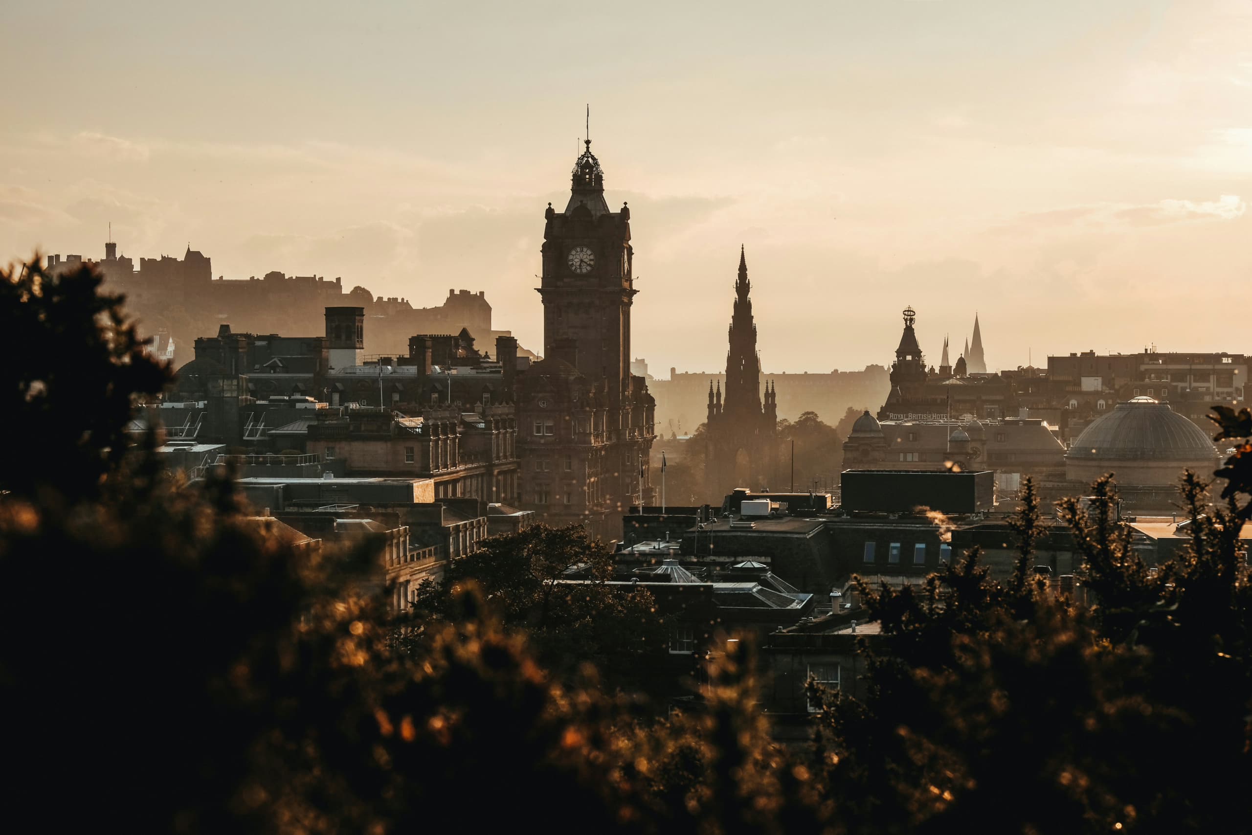 The Windows That Built Edinburgh