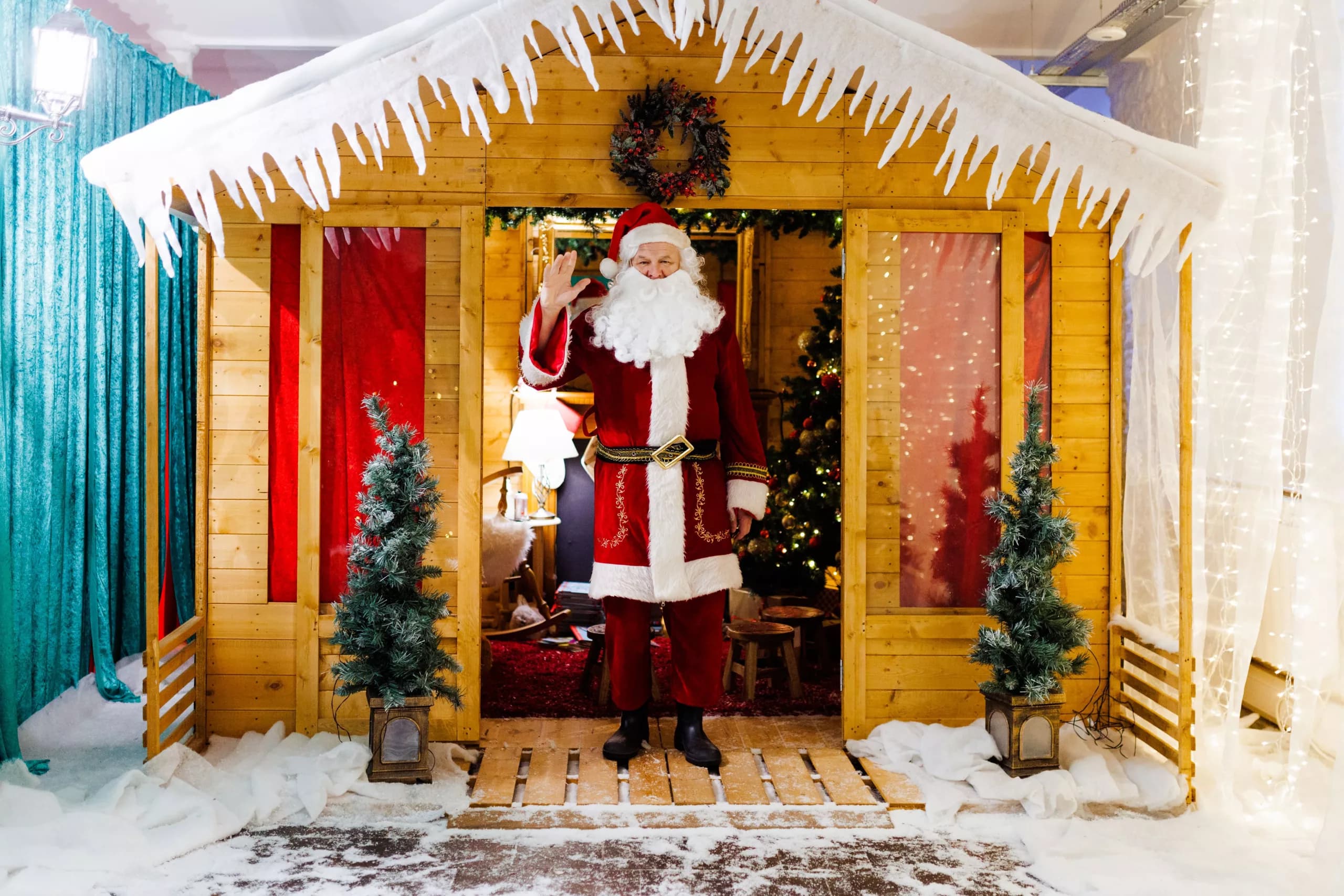 New Lanark World Heritage Site Presents Enchanting Christmas Magic for 2023