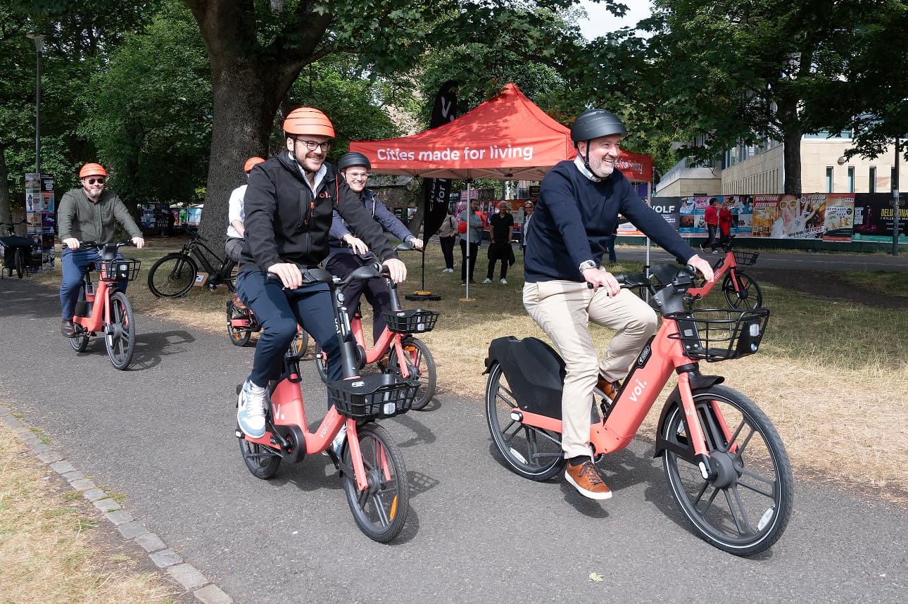 Cycle Hire Returns to Edinburgh as Voi E-Bikes Hit the Streets