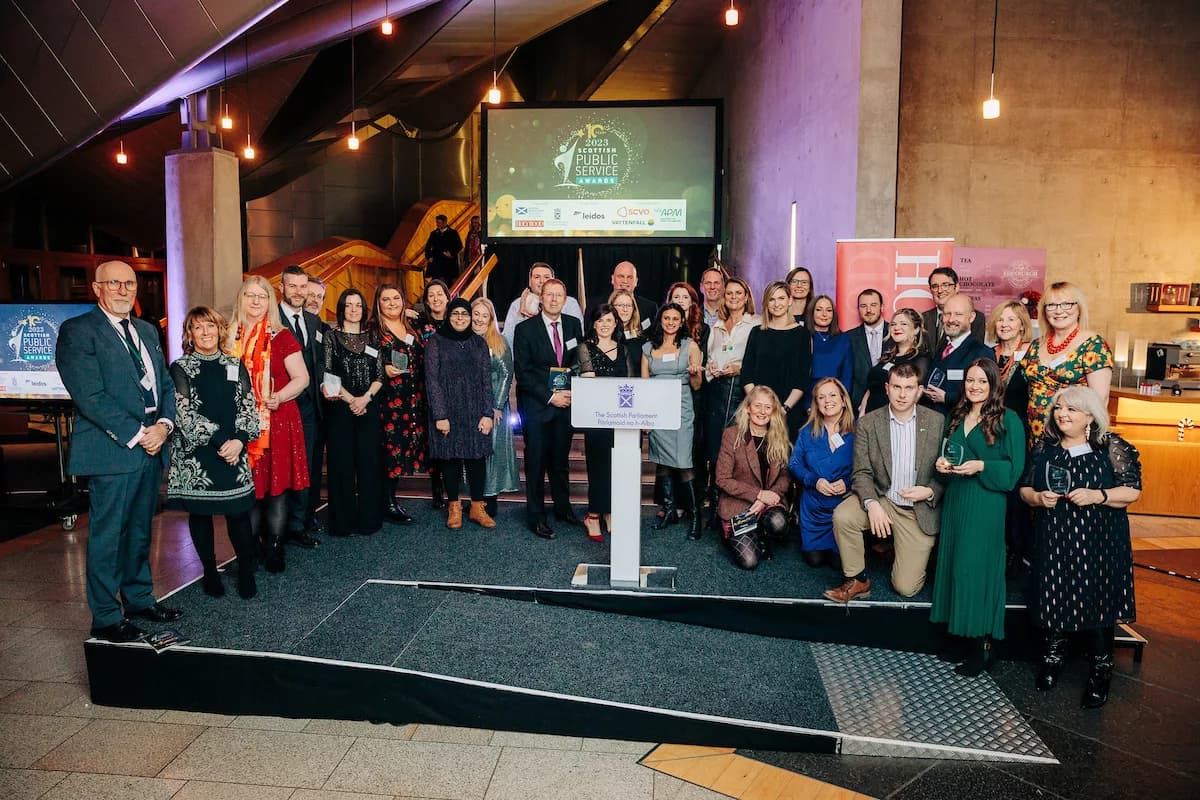 Edinburgh’s Humanitarian Triumph: Acclaimed Projects for Ukrainian Refugees Win Scottish Public Service Awards 2023
