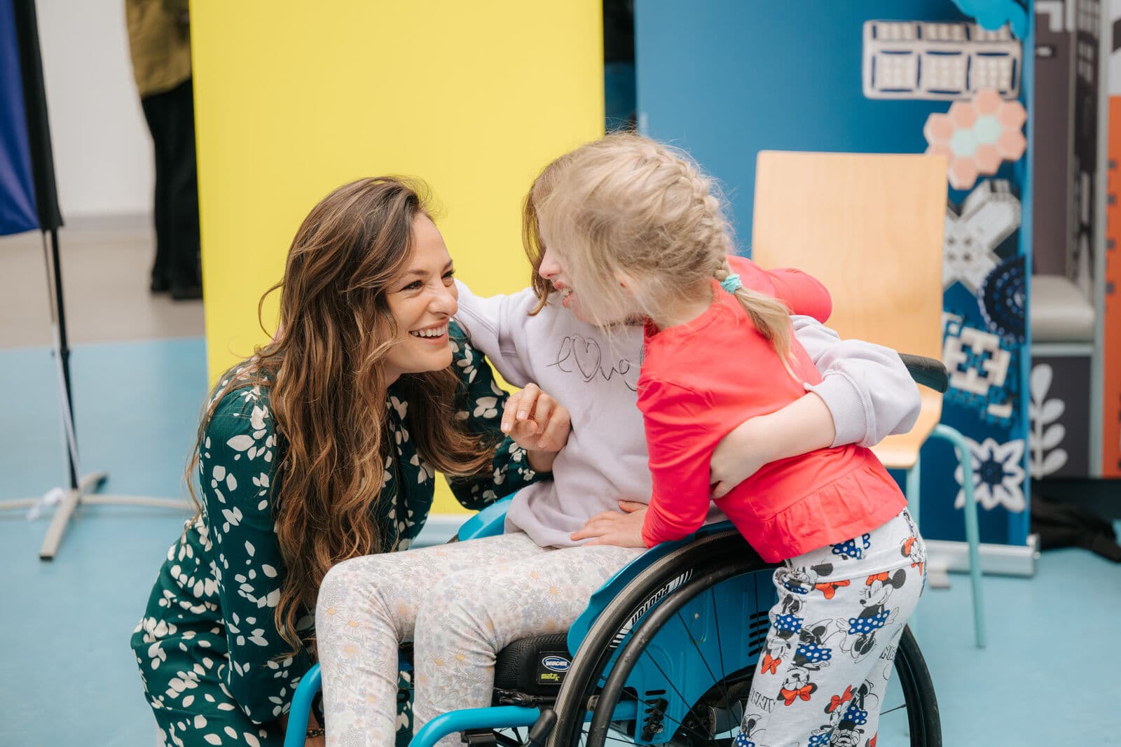 Nicola Benedetti Brings the Edinburgh International Festival to NHS Spaces with Heartfelt Performance