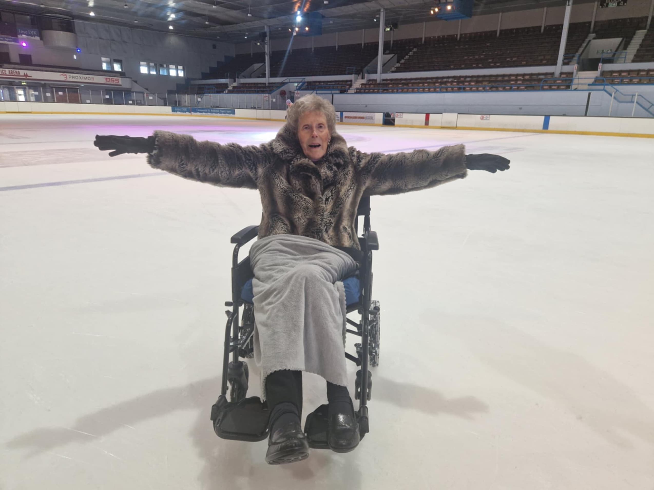 Back on the Ice at 88: Edinburgh Skater Fulfils Her Lifelong Wish